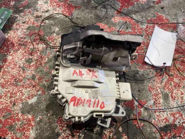 Audi A4 8K 2012-2015 LF Door Actuator