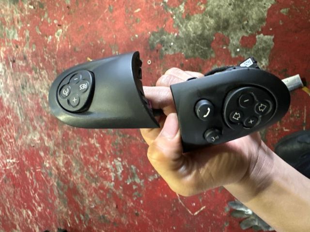 Mini Cooper R56 2007-2009 Volume Control Switch