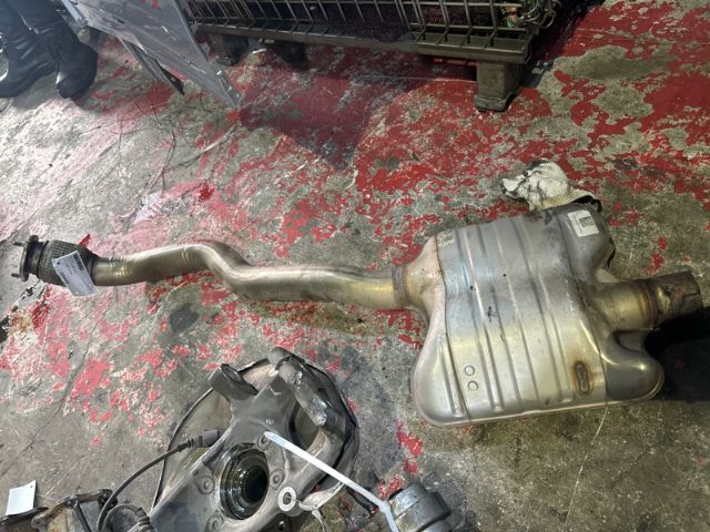 Audi A4 8K 2012-2015 Mid Pipe