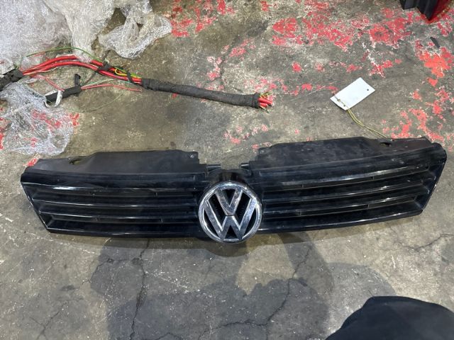 Volkswagen Jetta 5C6 2013-2017 Grille