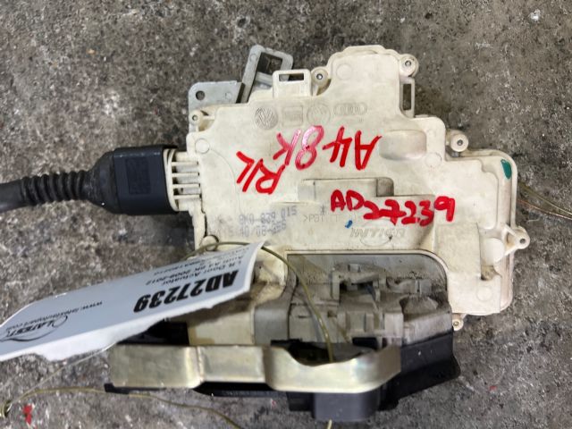 Audi A4 8K 2009-2012 LR Door Actuator