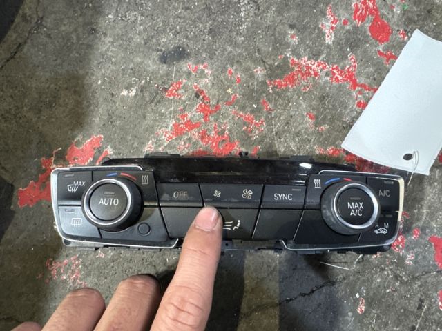 BMW 216D F46 Air Conditioning Switch