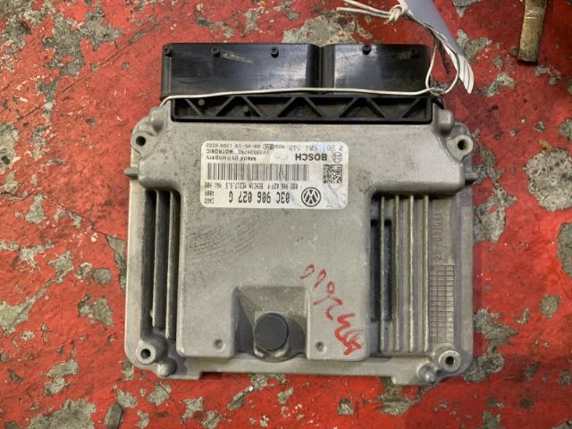 Volkswagen Golf MK6 2009-2011 ECU Computer