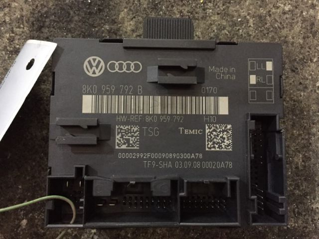 Audi A4 8K 2009-2012 LF Door Control Module
