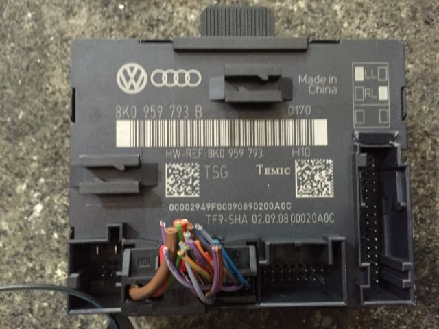 Audi A4 8K 2009-2012 RF Door Control Module