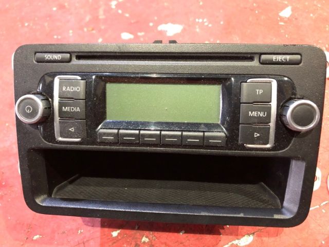 Volkswagen Polo 6R 2009-2013 CD Player