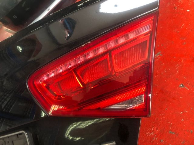 Audi A8 4H 2010-2017 R Boot Light