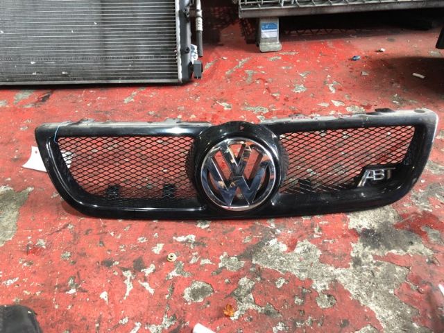 Volkswagen Polo 9N 2005-2009 Grille