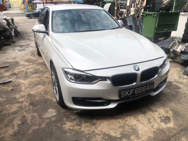 BMW 3 Series  318I F30